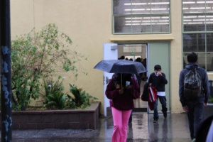 Costa students walk to and from the cafeteria after the lunch bell rings on Thursday. This week has been a rough week for on campus transportation due to pouring rain.
