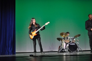 Sophomore Jesse Eads plays the guitar with his jazz band.