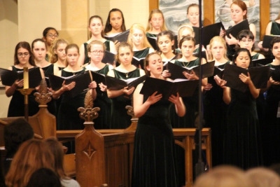 Junior Katherine Harfouch performed a lengthy solo at the beginning of the show. Harfouch has been in Choir since her Freshman year.