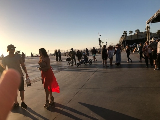 The beautiful Hermosa Night made the event even more enjoyable. The beautiful lights captivated many visitors.