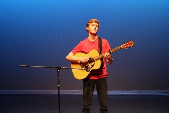 tumblr_p48yk13Ayw1u2sxh2o4_540