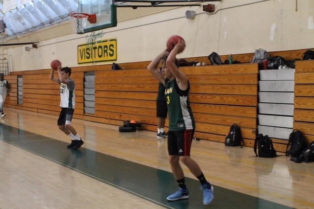 tumblr_ph2e04sduZ1t3k004_640